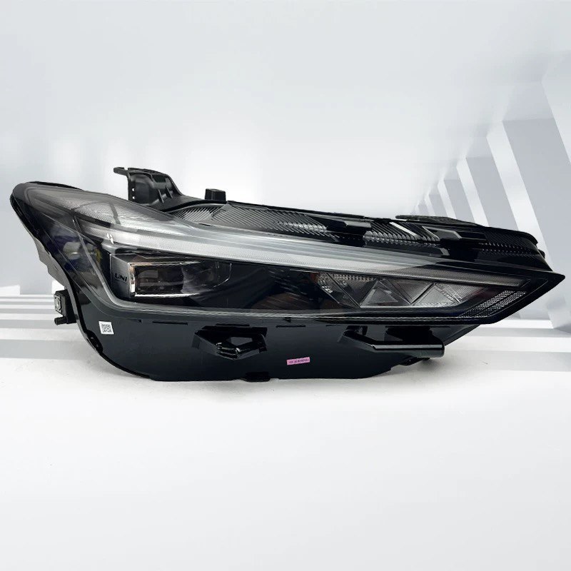 Changan Uni̇-V Fara Sol