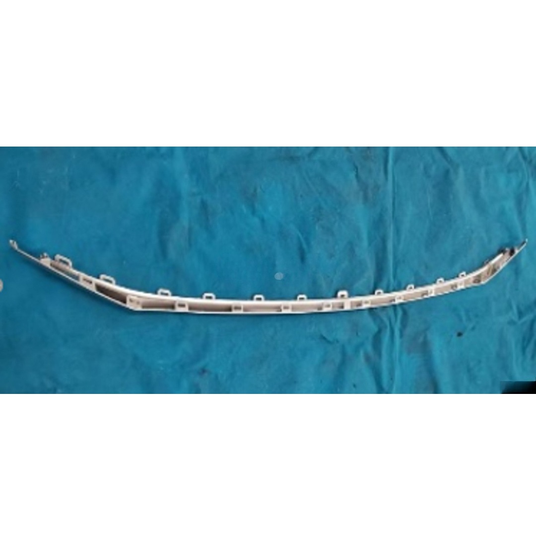 Geely Galaxy Starship 7 Qabaq Buferin Alt Qarasının Nikeli