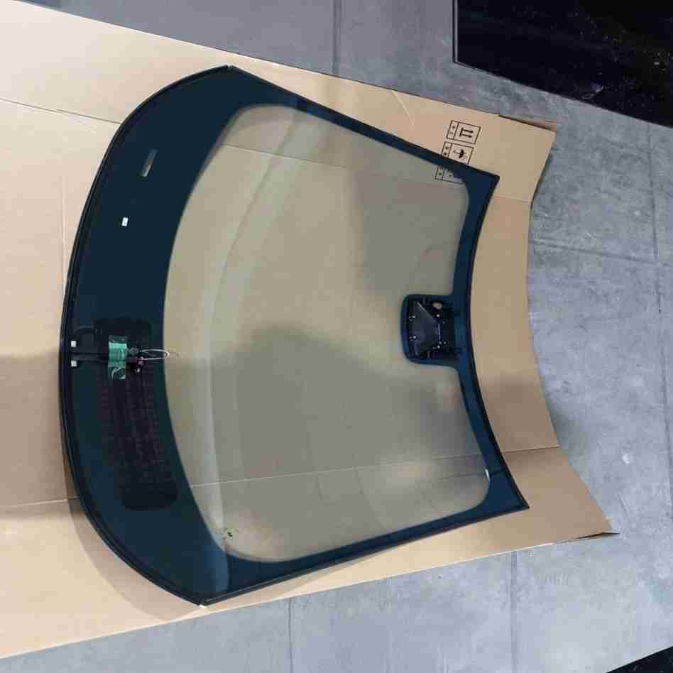 Lixiang L9 Ön Şüşə (Patpres)