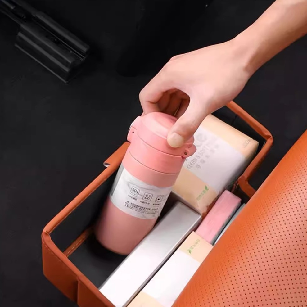 Lixiang L8 L9 Oturacaqların altında qatlanan saxlama bölməsi Qəhvəyi