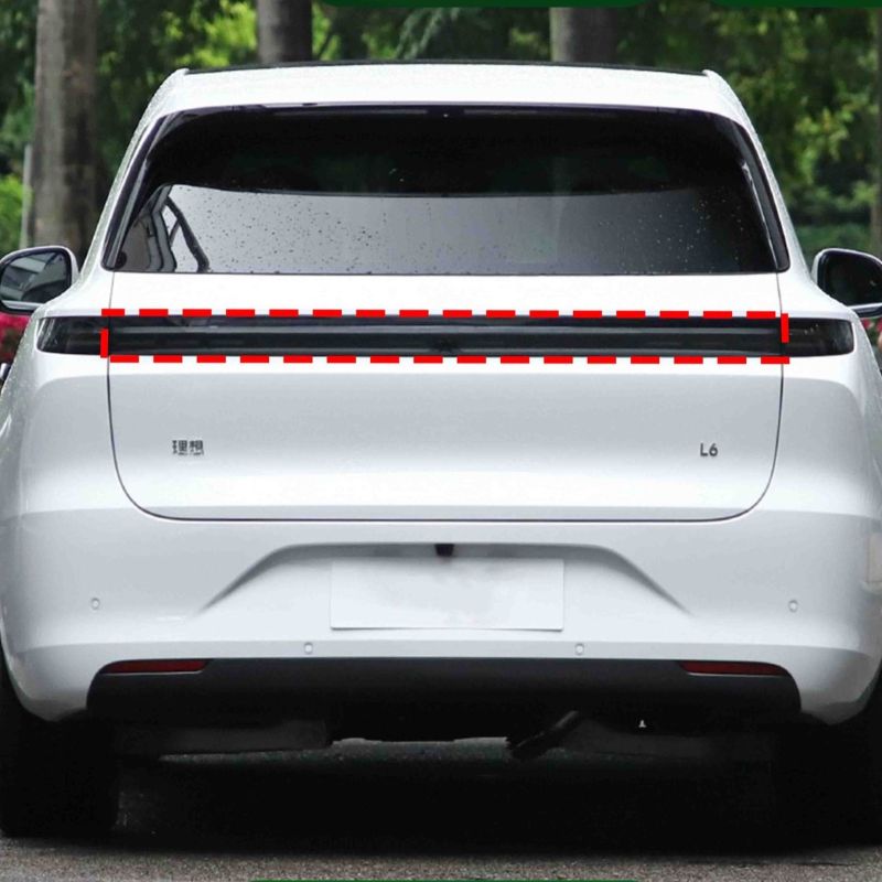 Lixiang L7 - Arxa orta işıq