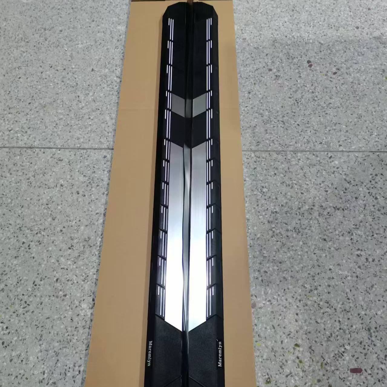 Yan ayaqaltı (padnoşka) BYD SONG PLUS