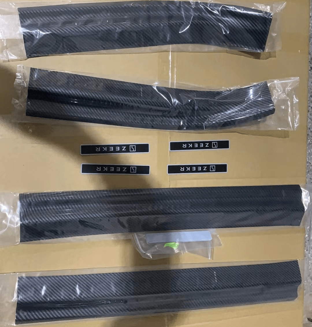 Qapı eşik qoruyucusu (daxili) + Qapı eşik qoruyucusu (xarici) Zeeker 001