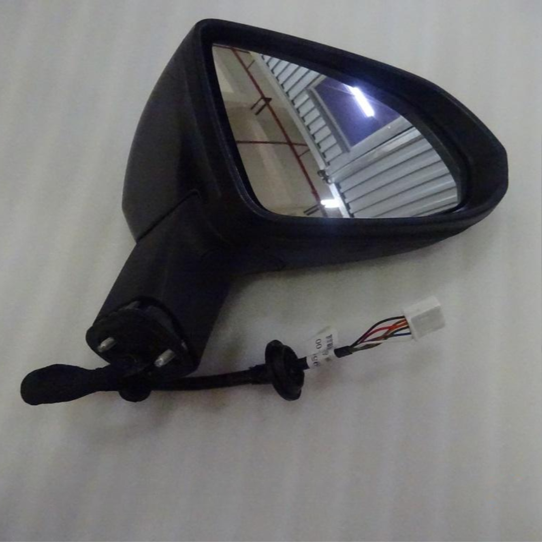 Lixiang  L9 Sol Güzgü