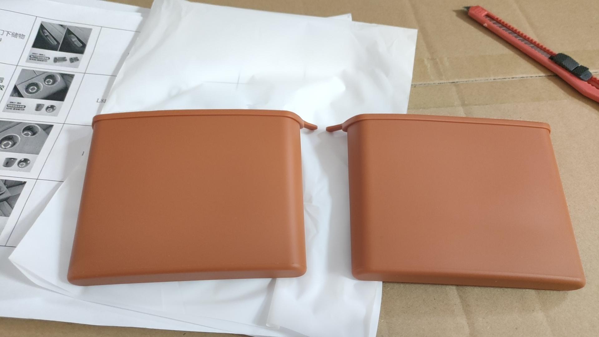 Lixiang ikinci sıra oturacaq silikon saxlama qutusu qəhvəyi